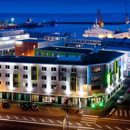 Ibis Styles Centre Port Hotel 3*