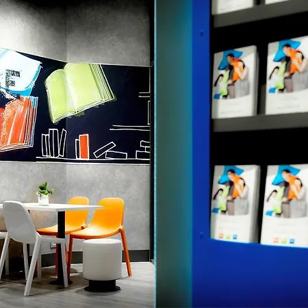 Ibis Styles Centre Port Hotel Brest