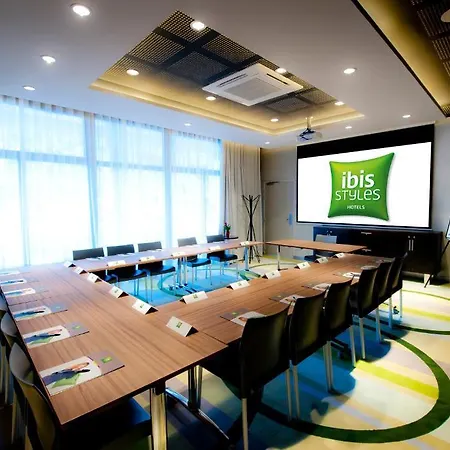 Ibis Styles Centre Port