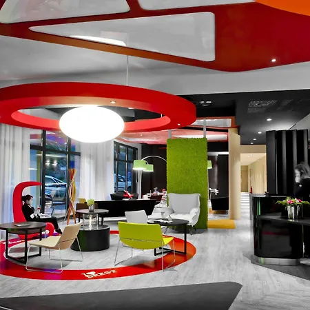 Hotel Ibis Styles Centre Port