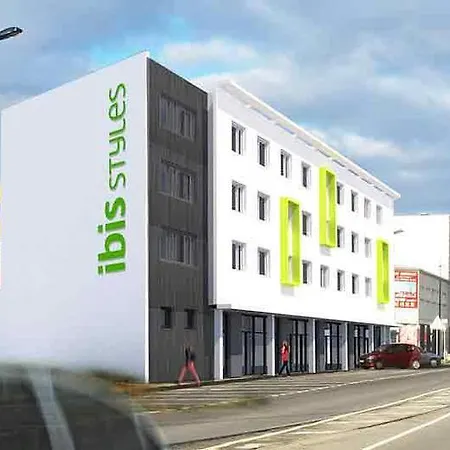 Ibis Styles Centre Port 3*