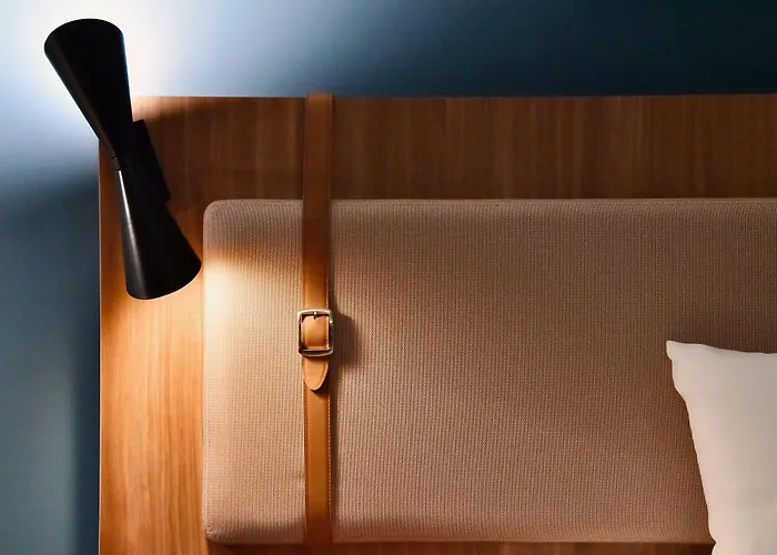 Hotel Ibis Styles Centre Port 3*