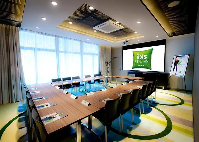 Ibis Styles Centre Port