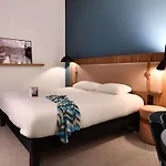 Ibis Styles Centre Port 3* Brest