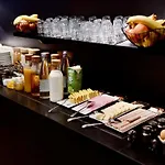 Ibis Styles Centre Port 3*