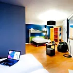 Ibis Styles Centre Port Brest