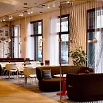 Ibis Styles Centre Port Hotel