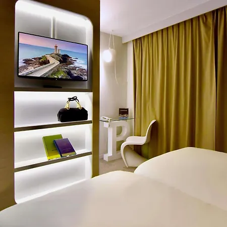 Hotell Ibis Styles Centre Port 3*