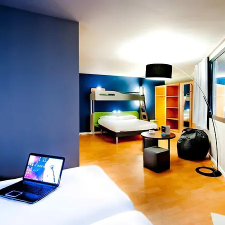 Ibis Styles Centre Port Breszt