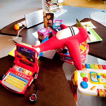 Ibis Styles Centre Port 3*