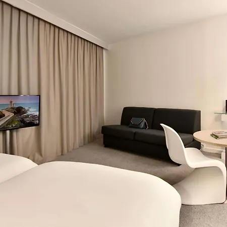Szálloda Ibis Styles Centre Port Breszt
