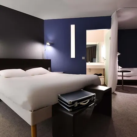Szálloda Ibis Styles Centre Port 3*