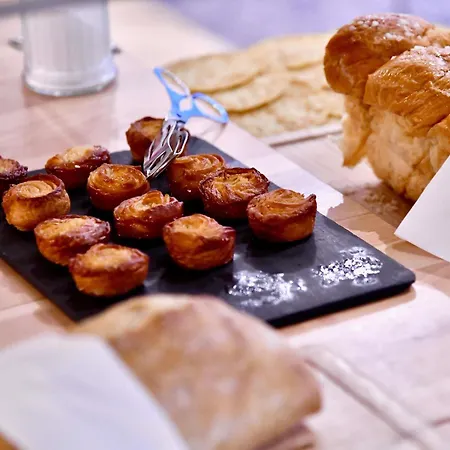 Ibis Styles Centre Port Szálloda Breszt