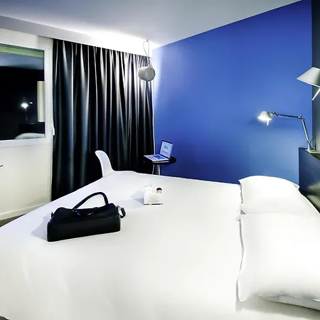 Hotel Ibis Styles Centre Port