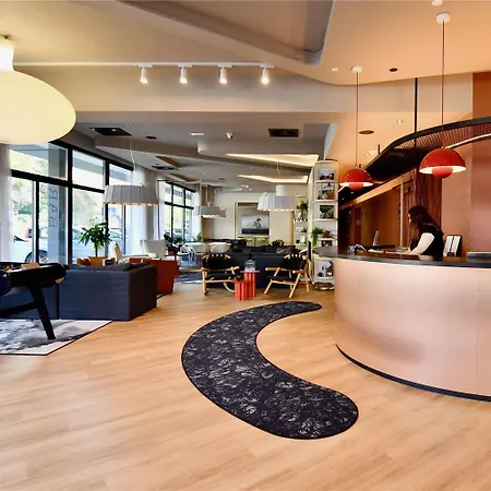 Szálloda Ibis Styles Centre Port Breszt