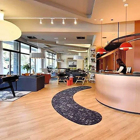 Szálloda Ibis Styles Centre Port Breszt