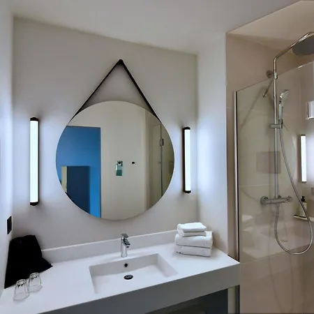 Ibis Styles Centre Port 3* Brest