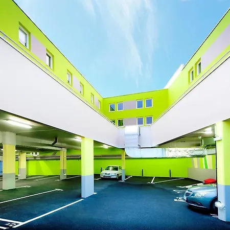 Ibis Styles Centre Port 3* Brest