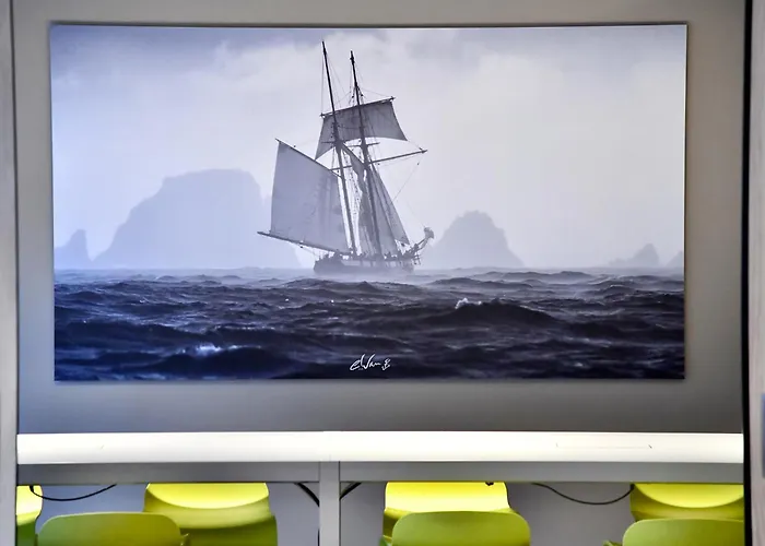 Ibis Styles Centre Port 3*