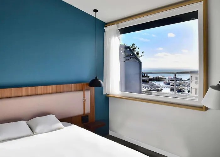 Отель Ibis Styles Centre Port 3*