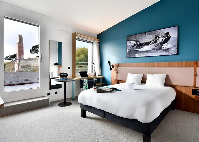 Ibis Styles Centre Port 3*