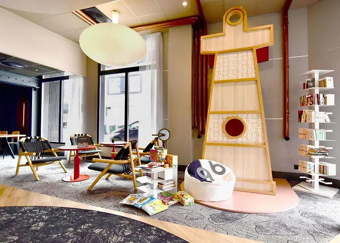 Ibis Styles Centre Port Отель Брест