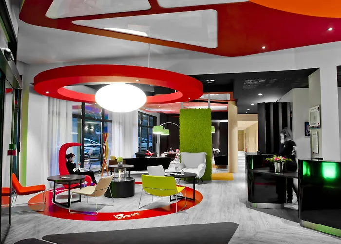 Ibis Styles Centre Port 3*