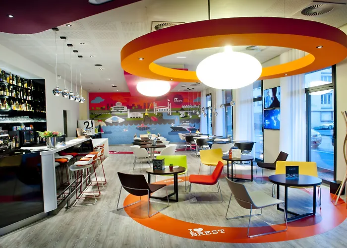 Ibis Styles Centre Port 3*