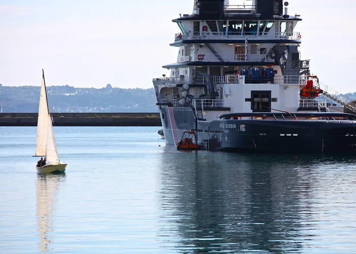 Отель Ibis Styles Centre Port 3*