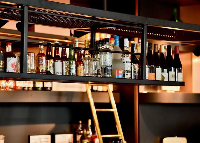 Ibis Styles Centre Port Отель 3*