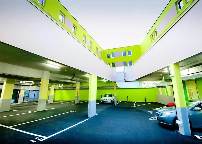 Ibis Styles Centre Port Отель Брест