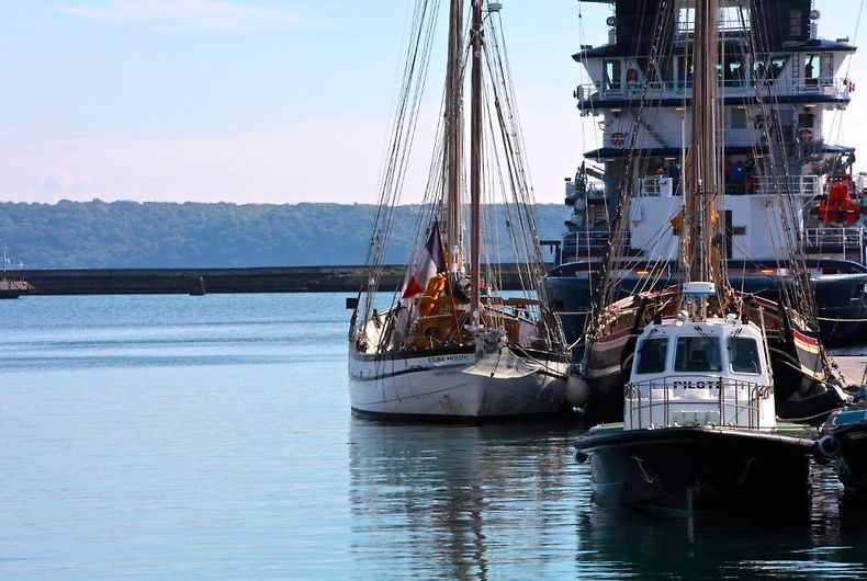 宜必思尚品布雷斯特中心港酒店